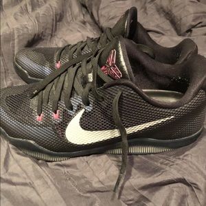 Kobe 11 EM Low Invisibility Cloak